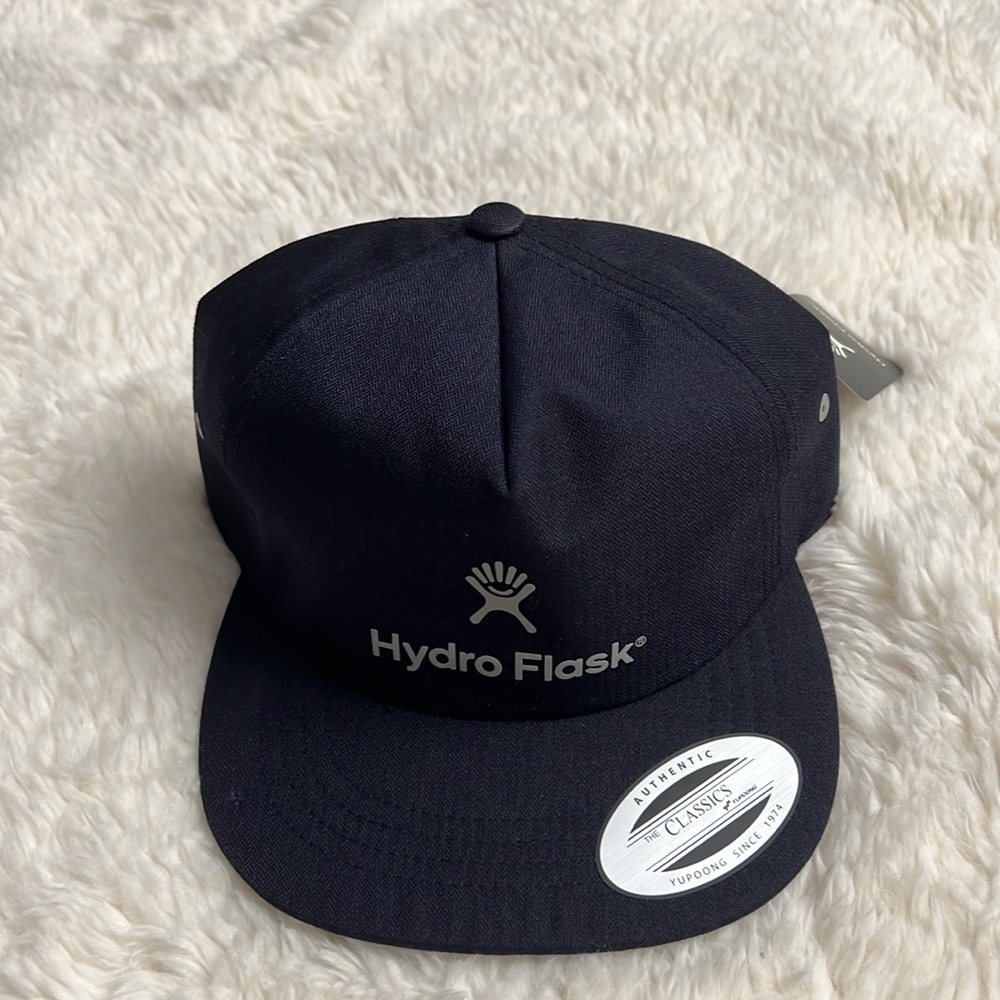 Hydro flask hat nwt